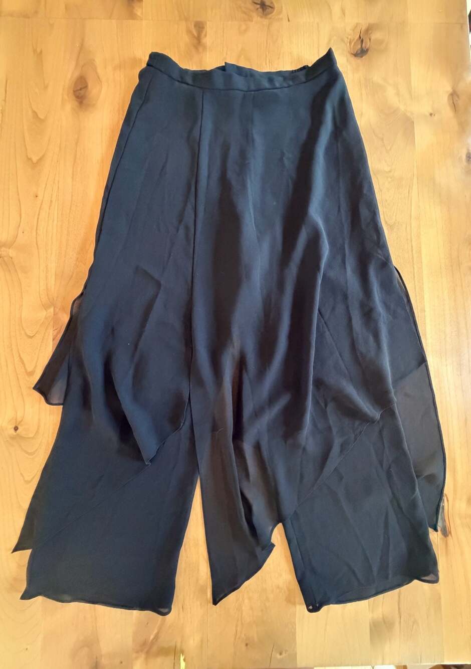 Cachet Black Chiffon Overlay Wide Leg Pants Size 8